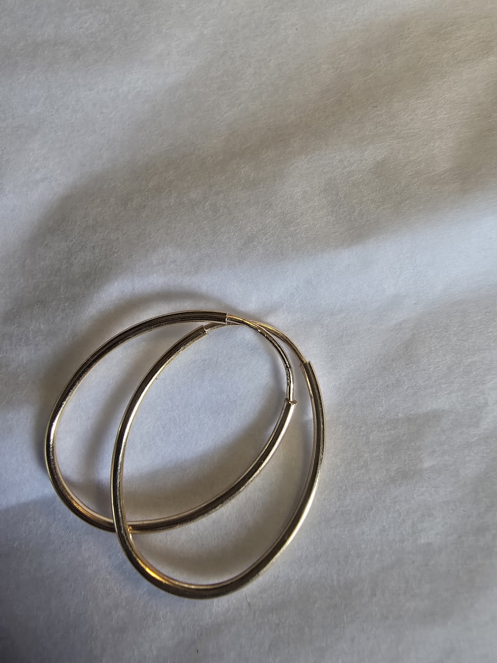 Classic Gold Hoop Earrings - Elegant Women's Jewelry